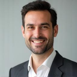 Can Demir, Kıdemli Web Tasarımcısı ve Eğitmen baş fotoğrafı